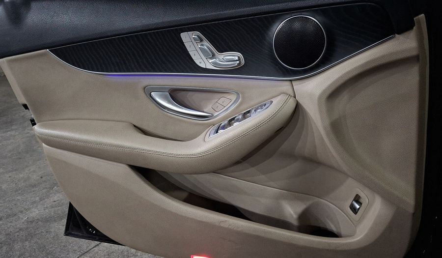 Mercedes Benz Clase C 2.0 200 AUTO Sedan 2020