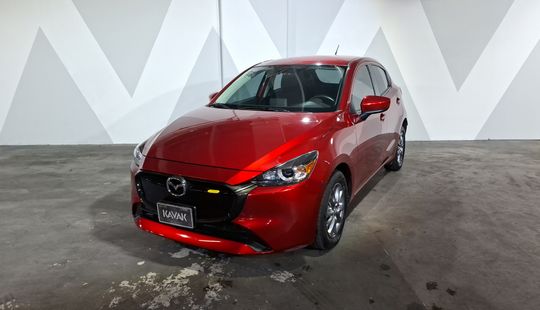 Mazda • Mazda 2