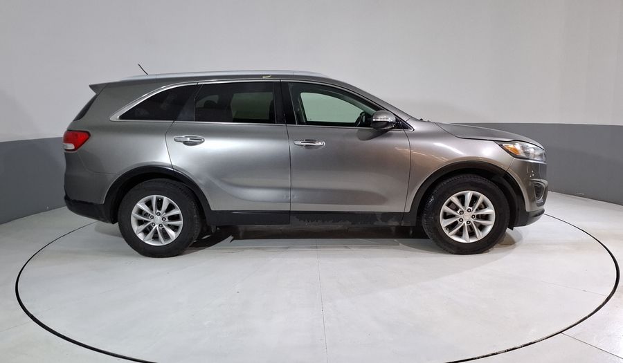 Kia Sorento 2.4 LX AT Suv 2016
