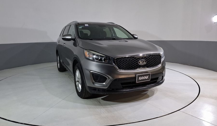 Kia Sorento 2.4 LX AT Suv 2016