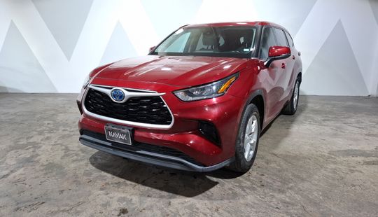 Toyota • Highlander
