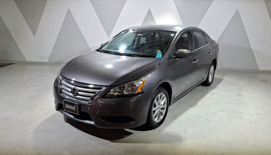 Nissan • Sentra