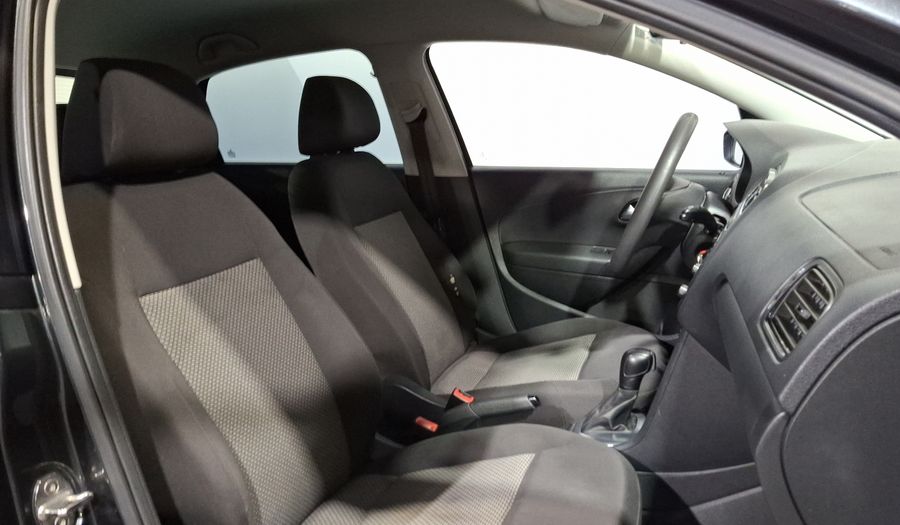 Volkswagen Vento 1.6 STARTLINE AUTO Sedan 2020
