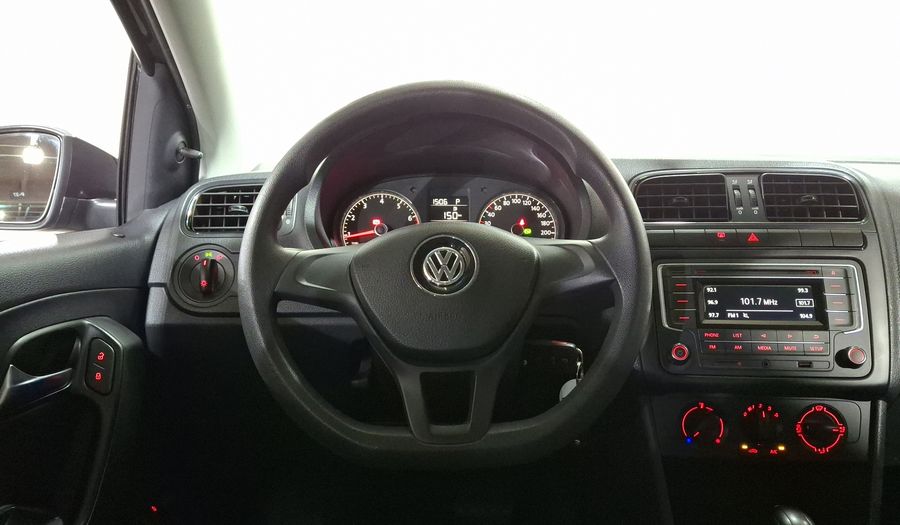 Volkswagen Vento 1.6 STARTLINE AUTO Sedan 2020