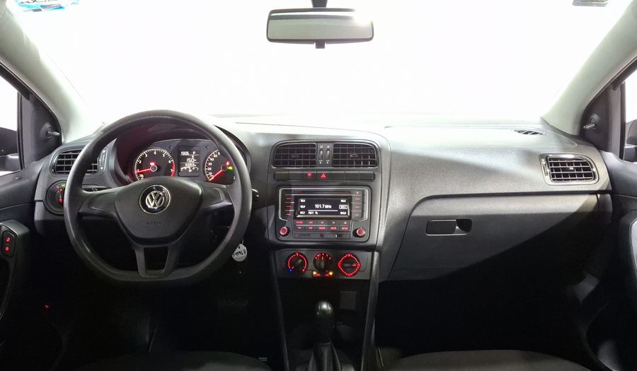Volkswagen Vento 1.6 STARTLINE AUTO Sedan 2020