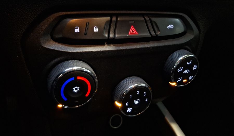 Chevrolet Onix 1.4 LT Hatchback 2019