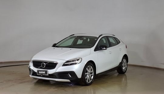 Volvo • V40