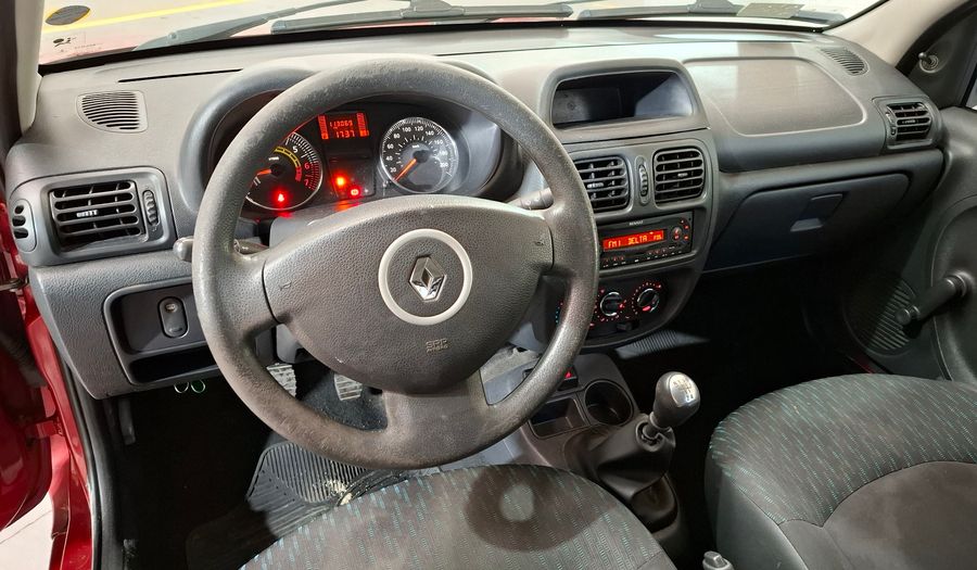 Renault Clio 1.1 CONFORT Hatchback 2015