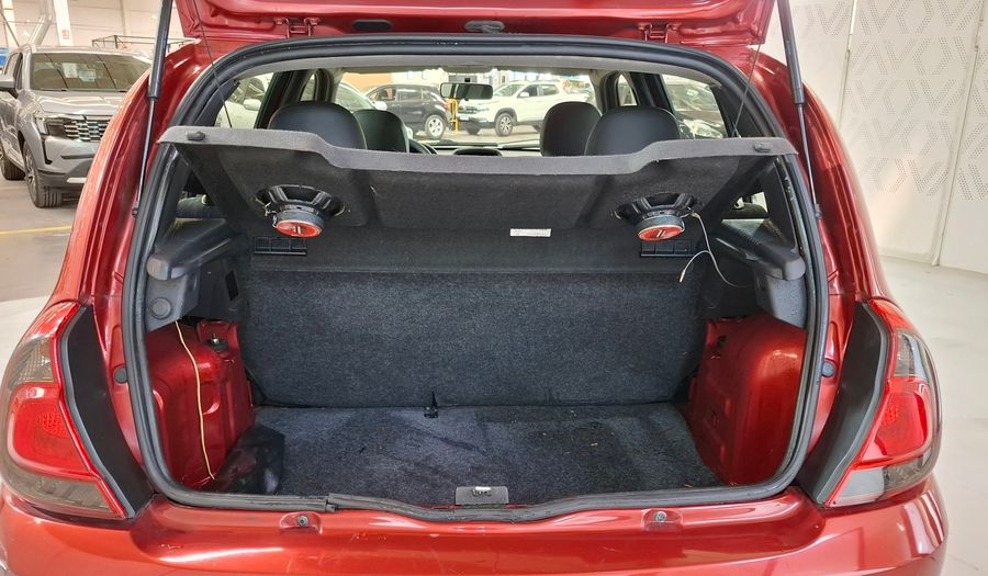 Renault Clio 1.1 CONFORT Hatchback 2015