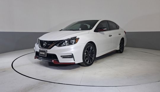 Nissan • Sentra