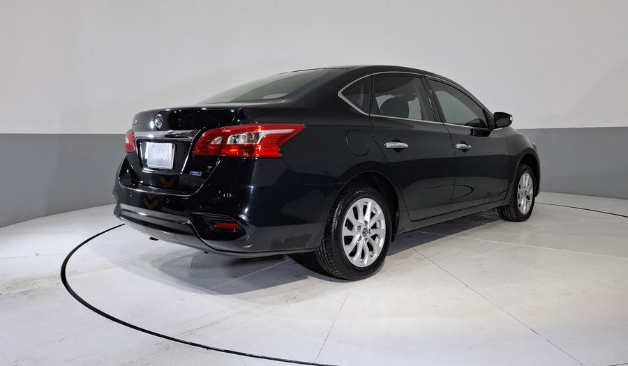 Nissan Sentra 1.8 ADVANCE CVT Sedan 2017