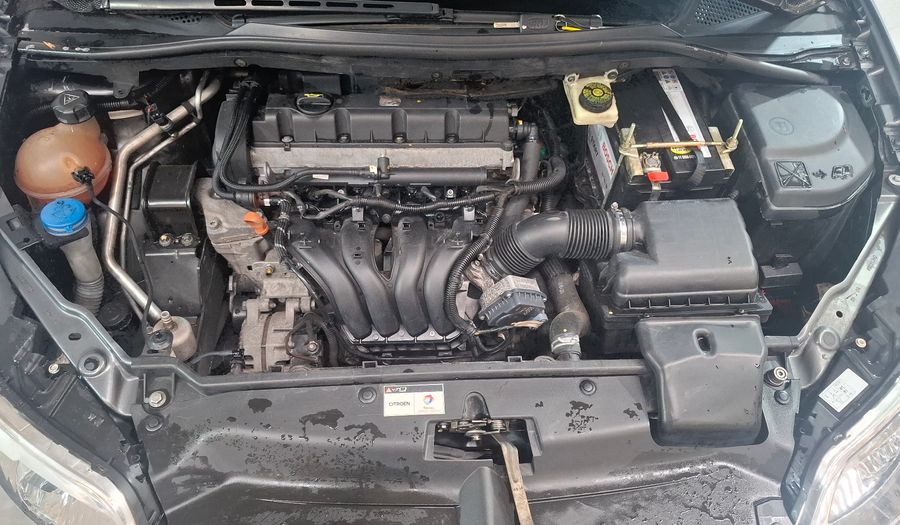 Citroen C4 2.0I 16V SX Sedan 2010