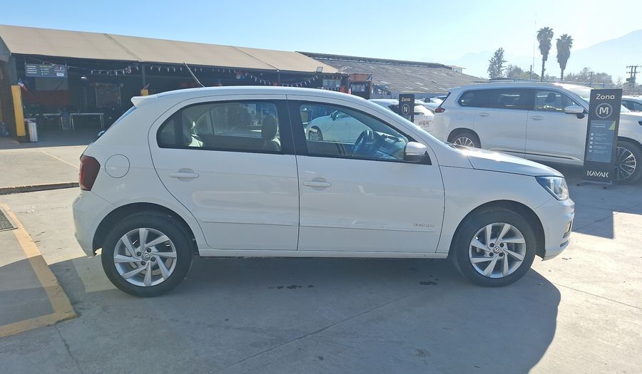 Volkswagen Gol 1.6 HIGHLINE Hatchback 2021