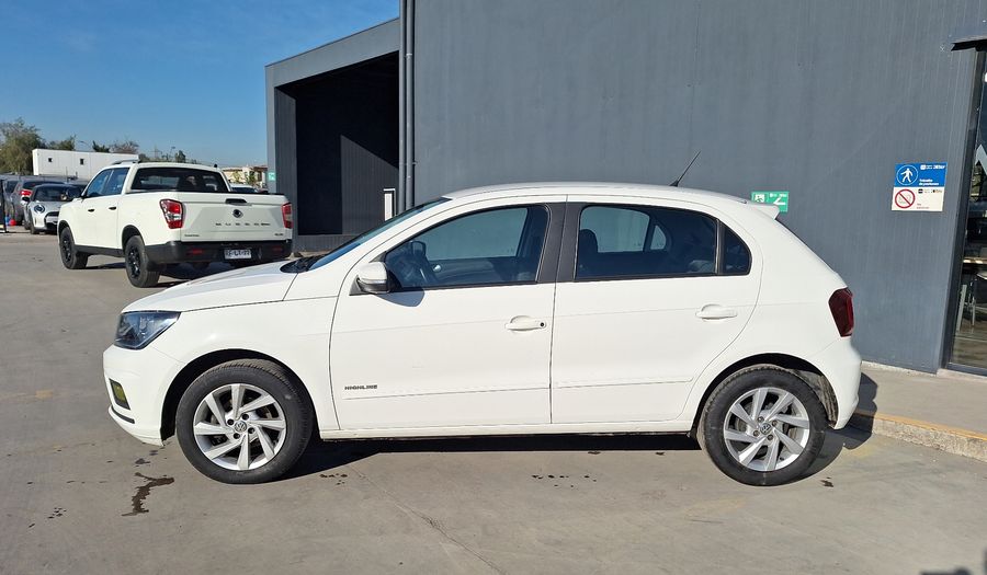 Volkswagen Gol 1.6 HIGHLINE Hatchback 2021
