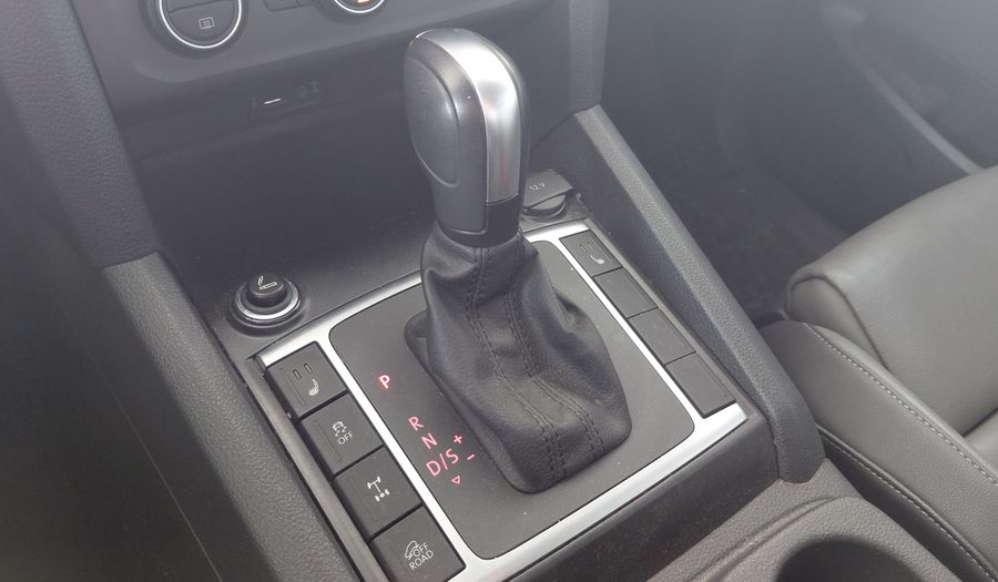 Volkswagen Amarok 2.0 TDI 180CV HIGHLINE 4X2 AUTO MY23 Pickup 2023