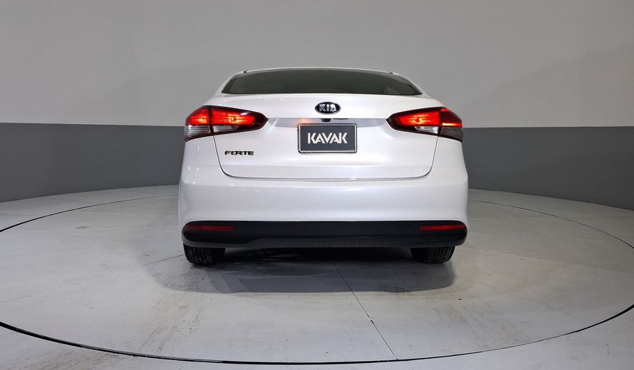 Kia Forte 2.0 EX AT Sedan 2017