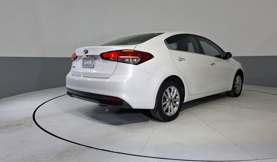 Kia Forte 2.0 EX AT Sedan 2017