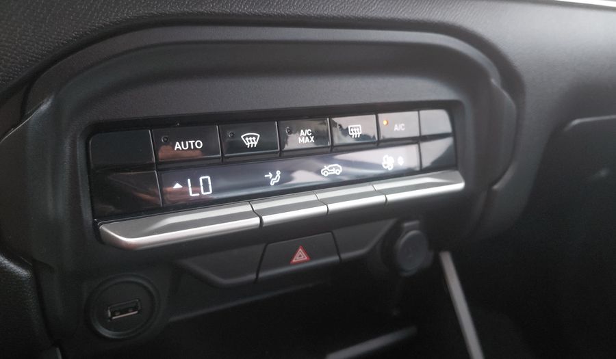 Citroen Basalt 1.0 T200 SHINE AUTO Suv 2025
