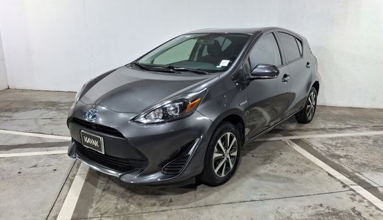 Toyota • Prius C