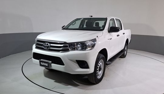 Toyota • Hilux