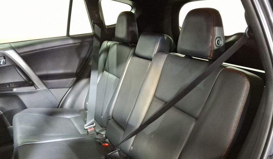 Toyota Rav4 2.5 L4 SE 4WD AT Suv 2017
