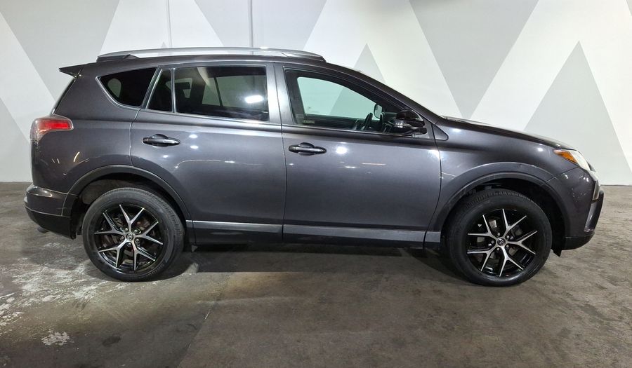 Toyota Rav4 2.5 L4 SE 4WD AT Suv 2017