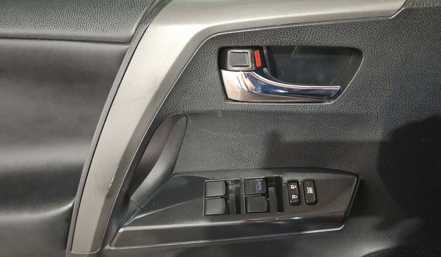 Toyota Rav4 2.5 L4 SE 4WD AT Suv 2017