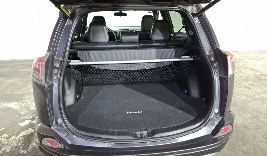 Toyota Rav4 2.5 L4 SE 4WD AT Suv 2017