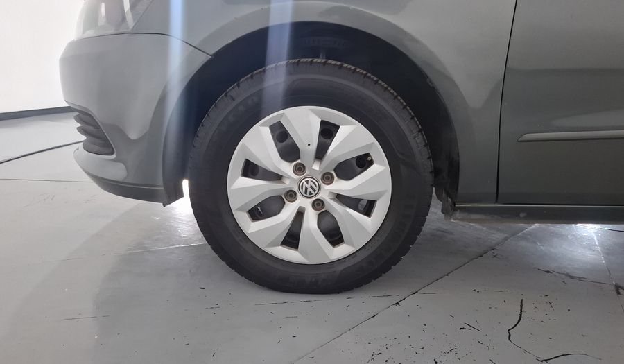 Volkswagen Gol 1.6 CL AC MT Hatchback 2015
