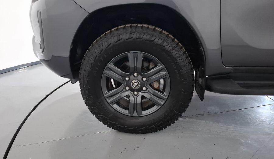Toyota Hilux 2.7 SR DOBLE CABINA Pickup 2023