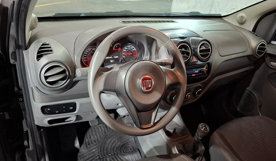 Fiat Palio 1.4 ATTRACTIVE Hatchback 2015