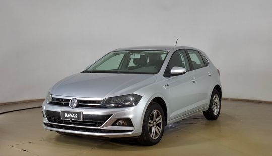 Volkswagen • Polo