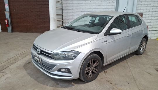 Volkswagen • Polo