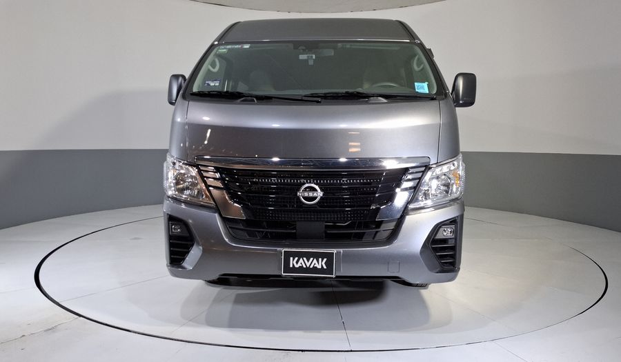 Nissan Urvan 2.5 14 PASAJEROS AMPLIA AA Van 2025