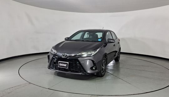 Toyota • Yaris