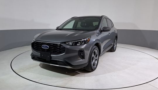 Ford • Escape