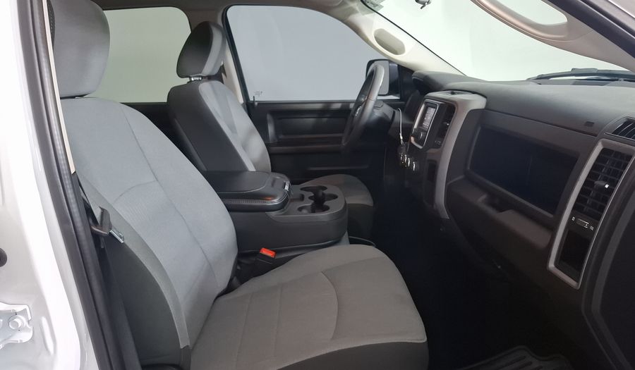 Ram 1500 3.6 CLASSIC TRADESMAN V6 4X4 AUTO Pickup 2024