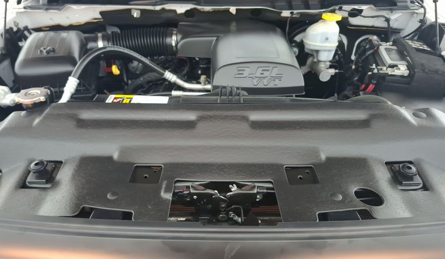 Ram 1500 3.6 CLASSIC TRADESMAN V6 4X4 AUTO Pickup 2024