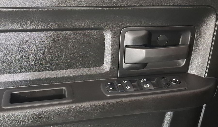 Ram 1500 3.6 CLASSIC TRADESMAN V6 4X4 AUTO Pickup 2024