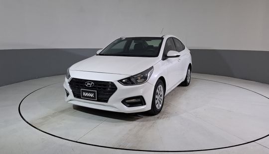 Hyundai • Accent