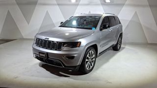 Jeep • Grand Cherokee