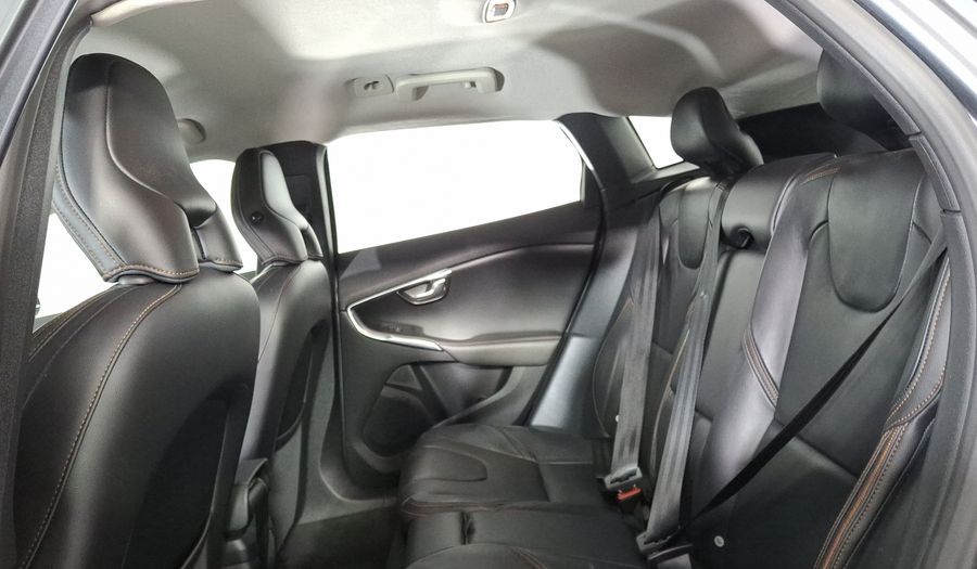 Volvo V40 2.5 T5 FWD KINETIC TA Hatchback 2013