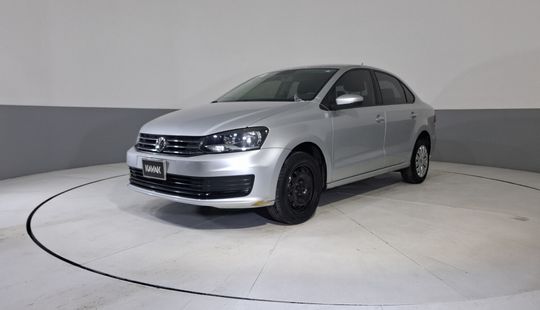Volkswagen • Vento