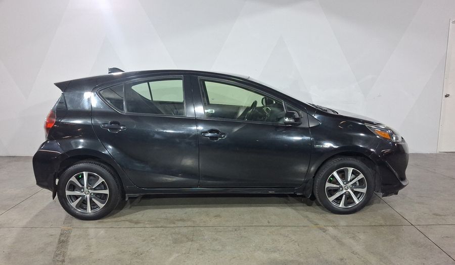 Toyota Prius C 1.5 HYBRID AUTO Hatchback 2018