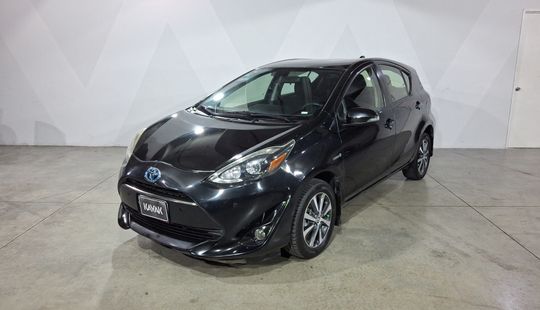 Toyota • Prius C