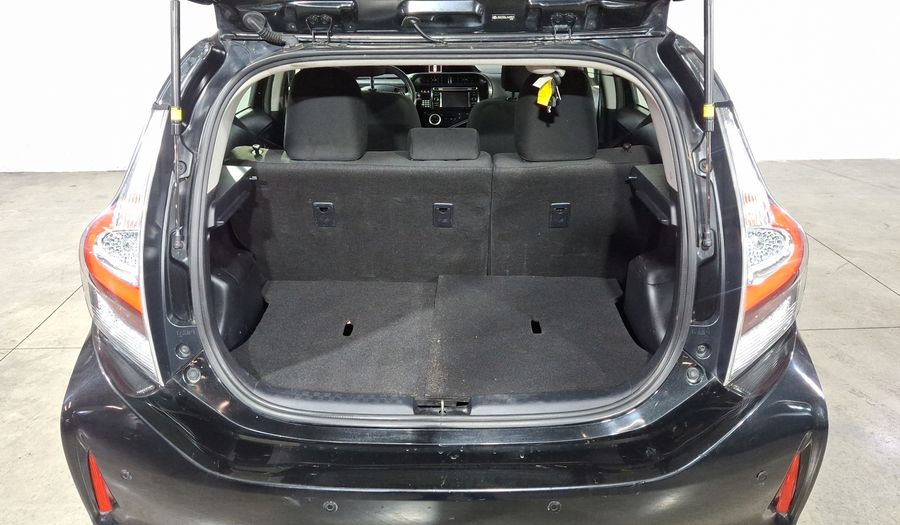Toyota Prius C 1.5 HYBRID AUTO Hatchback 2018