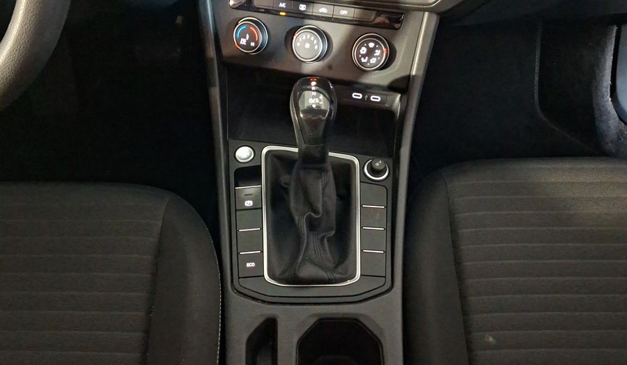 Volkswagen Jetta 1.4 COMFORTLINE AUTO Sedan 2022