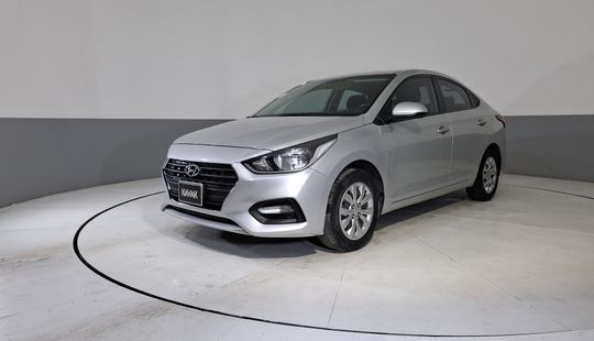 Hyundai • Accent