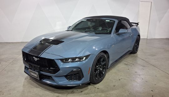 Ford • Mustang