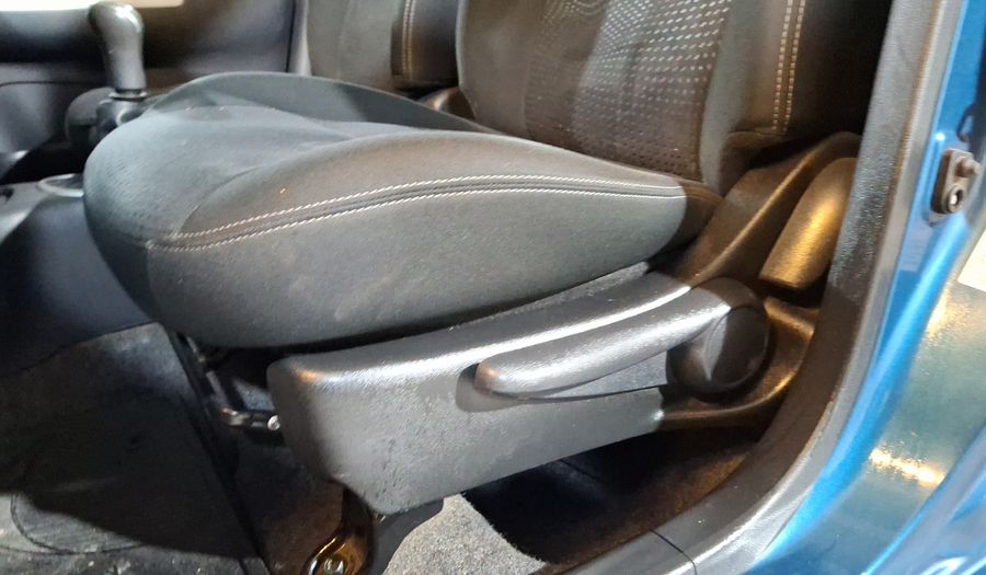 Nissan March 1.6 ADVANCE Hatchback 2020